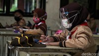 Pada hari ini saja terdapat 61 murid yang mengikuti pembelajaran tatap muka dan diikuti oleh murid kelas 2 dan kelas 5 dengan ruangan 4 kelas.