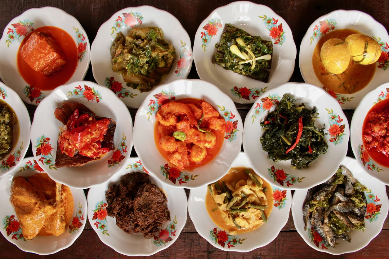 Rasulullah SAW Sebut Meniup Makanan Panas Hukumnya Makruh