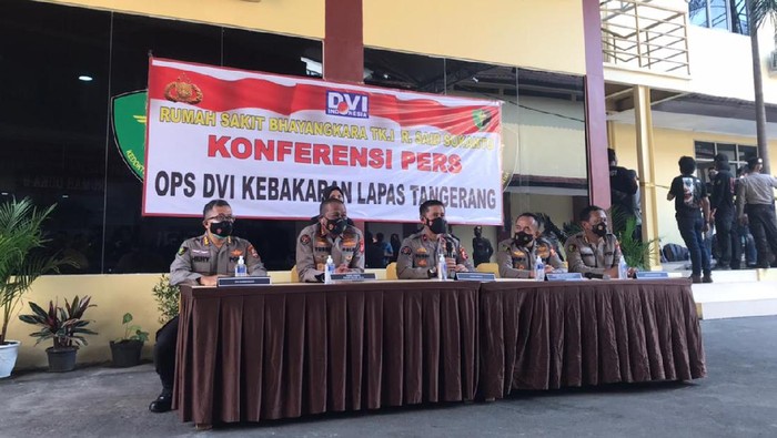 RS Polri terima 41 kantong jenazah korban kebakaran Lapas Tangerang, Rabu (8/9/2021).