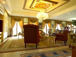 12 Potret Mewah Rumah Inggrid Kansil, Lampu Kristal Diimpor dari Ceko