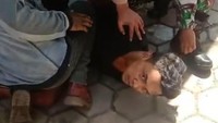 Usai melakukan aksi biadab tersebut, pelaku langsung ditangkap pihak berwajib, (8/9/2021). 
