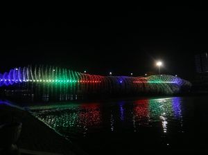 Turun PPKM Level 2, Semarang Bridge Fountain Kembali Beraksi