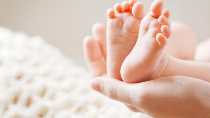 Syarat Bikin Akta Kelahiran Anak 2021, Simak di Sini!