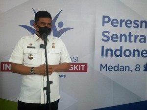 Gebrakan Bobby Tunjuk Tukang Kukur Kelapa Jadi Dirut PD Pasar Medan