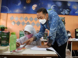 Pastikan PTM Aman & Lancar, Pemkot Surabaya Lakukan Evaluasi Berkala