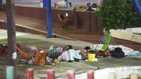 Gempa terasa kuat di beberapa bagian Mexico City, membuat penduduk dan turis tumpah ruah ke jalan-jalan dari rumah dan hotel. AP Photo/Bernardino Hernandez  