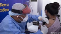 Selama tiga hari berlangsungnya vaksinasi di Akademi Bela Negara Nasdem, Pancoran telah melakukan vaksinasi kepada warga hingga 900 dosis.