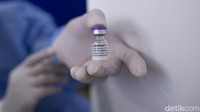 Nantinya warga dapat memilih jenis vaksin yang ada yaitu Sinovac dan Pfizer. Lokasi ini juga dapat melayani vaksinasi warga dosis kedua.