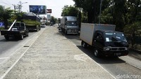 Perbaikan jalan ini mulai dari Rawapanjang hingga Bantargebang arah Cipendawa.
