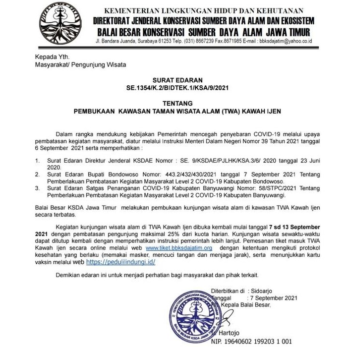 Taman Wisata Alam (TWA) Kawah Ijen ditutup dua bulan karena pemerintah menerapkan PPKM. Kini Kawah Ijen kembali dibuka untuk wisatawan.