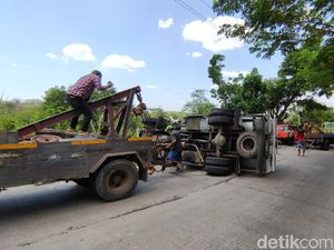 Detik-detik Mengerikan Kecelakaan Beruntun di Sigar Bencah Semarang