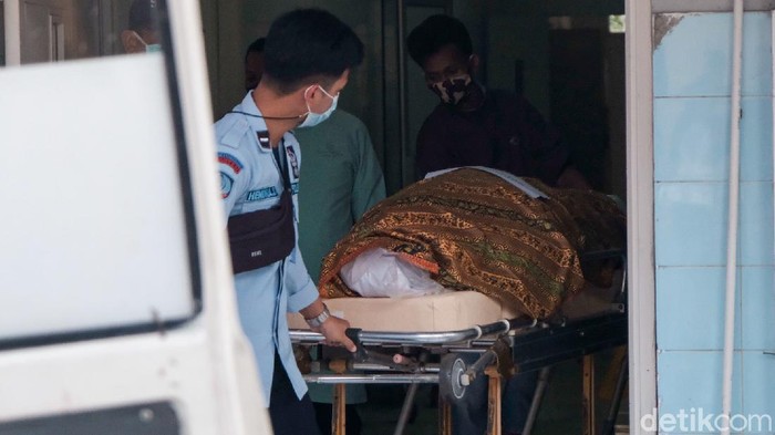 Korban Tewas Kebakaran Lapas Tangerang Diserahkan ke Keluarga Terdapat tambahan korban tewas akibat kebakaran maut di Lapas Tangerang. Korban diserahkan ke keluarga untuk proses pemakaman.