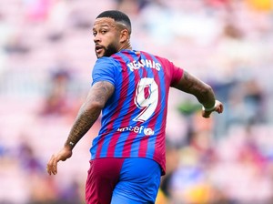 Panas-Dingin Memphis Depay di Barcelona