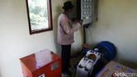 Barulah pada tahun 2010, Desa Pelakat terpilih dalam program Cahaya Seribu Desa dari Yayasan Al-Azhar. Cahaya Seribu Desa merupakan program listrik untuk desa terpencil yang tidak memungkinkan dibangunnya jaringan transmisi listrik milik pemerintah dalam waktu dekat.