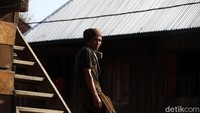 Yayasan Al-Azhar kemudian menggandeng PT Bukit Asam (Persero) Tbk (PTBA), anggota holding industri pertambangan Indonesia atau Mining Industry Indonesia (MIND ID), untuk mendanai pembangunan Pembangkit Listrik Tenaga Mikro Hidro (PLTMH) di Desa Pelakat pada tahun 2012.