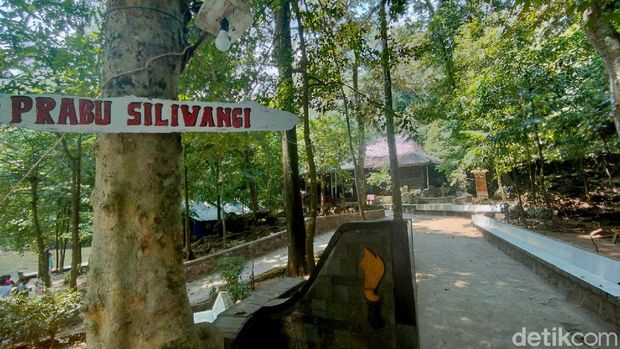 Objek Wisata Prabu Siliwangi di Kabupaten Majalengka.