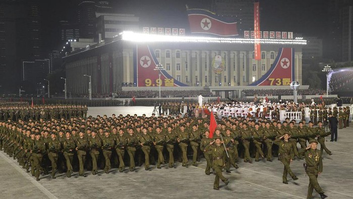 Parade Militer Terbaru Korut (Korean Central News Agency/Korea News Service via AP)