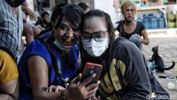 Menurut tenaga kesehatan, komunitas Transpuan ini merupakan yang rentang dangan virus HIV dan infeksi menular seksual.