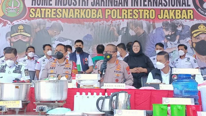 Polres Jakbar bongkar pabrik sabu di Tangerang