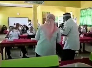 Beredar Video Pria Mirip Kadis Dikbud Bondowoso Nyanyi Dangdut Abaikan Prokes