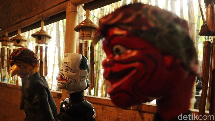 Saung Angklung Udjo Siap Sambut Wisatawan Lagi Obyek Wisata Saung Angklung Udjo sudah diperbolehkan dibuka kembali oleh Kemenparekraf RI. Saat ini pihak pengelola masih mempersiapkan fasilitas prokes.