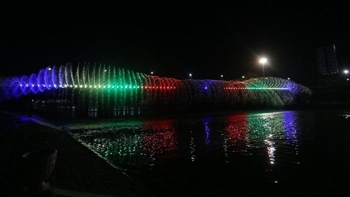 Semarang Bridge Fountain Semarang Bridge Fountain