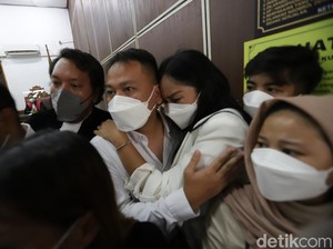 Dear Angel Lelga, Ada Pesan Nih dari Ibu Vicky Prasetyo untuk Kamu
