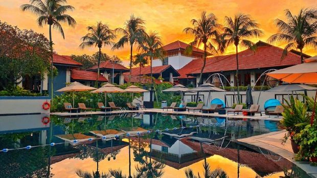 Singapura mungkin dikenal sebagai kota kosmopolitan yang ramai, tapi yang banyak orang tidak tahu bahwa selain kuliner, belanja, dan hiburan, Singapura juga menawarkan sebuah konsep urban wellness, sebuah pilihan gaya hidup sehat di Singapura. Kota modern yang terkenal sebagai pusat bisnis ini, juga menawarkan berbagai aktivitas dan fasilitas yang menunjang gaya hidup sehat untuk fisik dan mental. Kelas olahraga yang menarik, spa, restoran, dan hotel yang mendukung pemulihan fisik dan pengalaman holistis