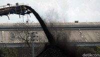 Anggota holding industri pertambangan Indonesia atau Mining Industry Indonesia (MIND ID) memiliki tiga fokus strategi dalam pengembangan perseroan. Antara lain pengembangan ekspansi transportasi batu bara, pembangunan pembangkit mulut tambang, dan hilirisasi batu bara.