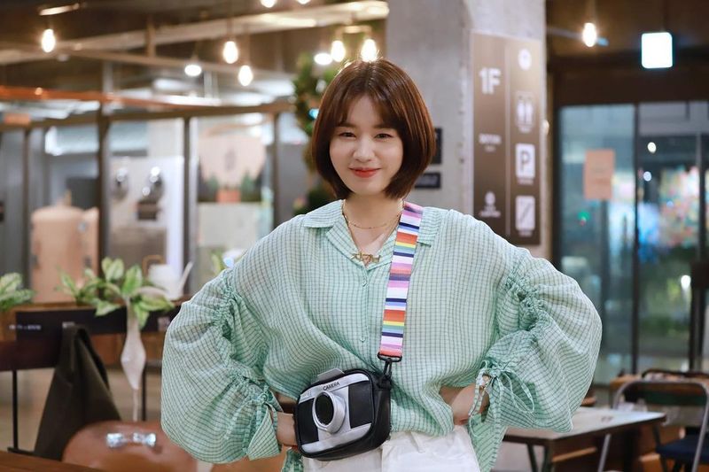 Ahn Eun Jin pemeran Chu Min Ha di Hospital Playlist