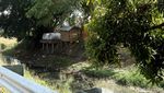 Bahaya! Bantaran Sungai di Bandung Ini Jadi Tempat Parkir Permanen