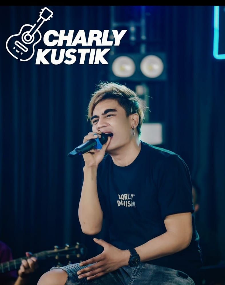 Charly Van Houten