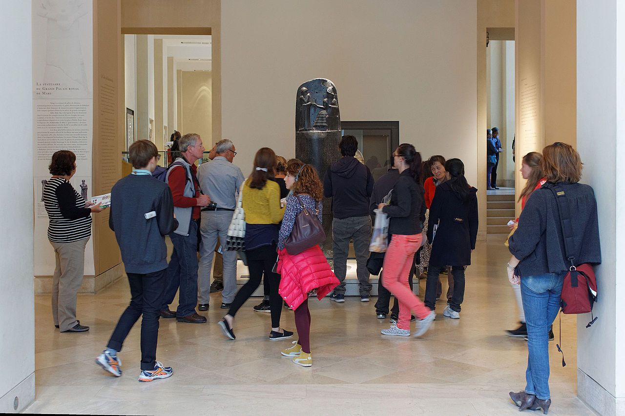 Codex Hammurabi, peninggalan Babilonia Lama di Louvre.
