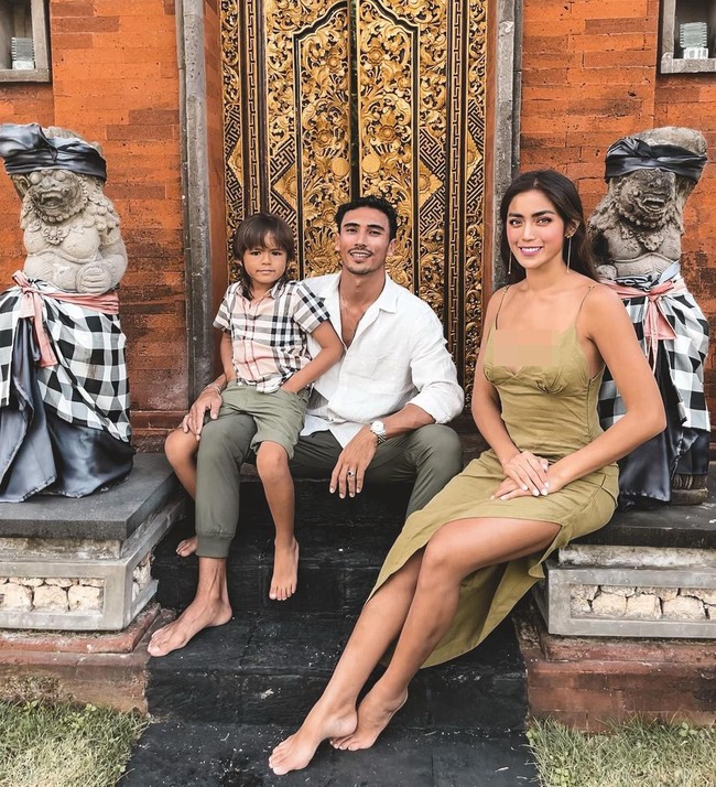 Vincent yang dikenal sebagai sebagai model dan presenter acara televisi  itu juga cukup dekat dengan El, anak Jedar. Ketiganya cukup sering berfoto bersama. Foto: Instagram @v.andrianto