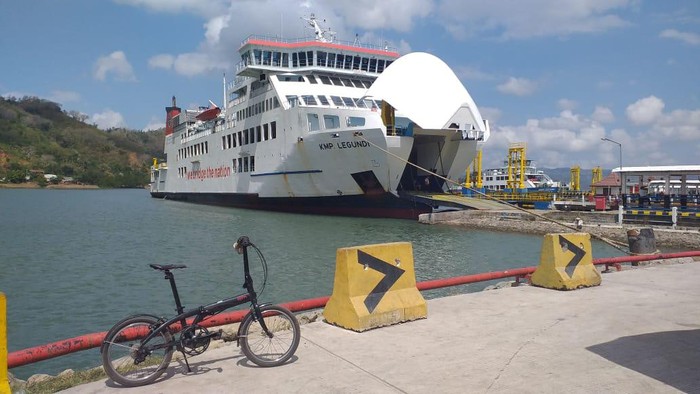 Gowes seli dengan KMP Legundi