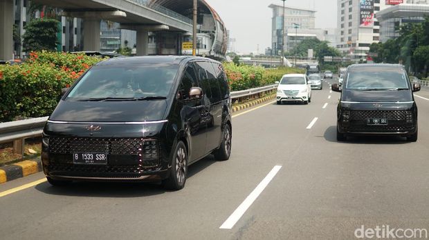 Hyundai Staria