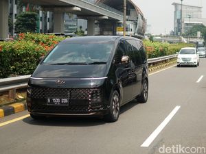 Mengintip Penjualan Hyundai Staria, Masih Gagal Dekati Toyota Alphard