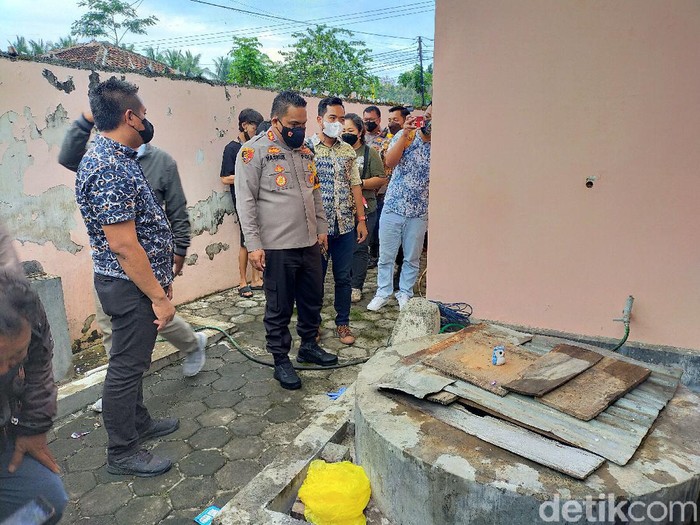 Ibu di Banyuwangi yang buang bayi baru dilahirkan ke sumur sudah diamankan polisi. Ia merupakan pelajar SMP berusia 14 tahun.