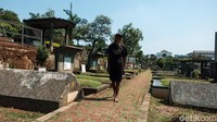 Alwi Shahab, wartawan senior yang juga sering menulis tentang sejarah Jakarta, mengatakan bahwa kaum Yahudi dulu memang banyak yang tinggal dan berdagang di Jakarta. 