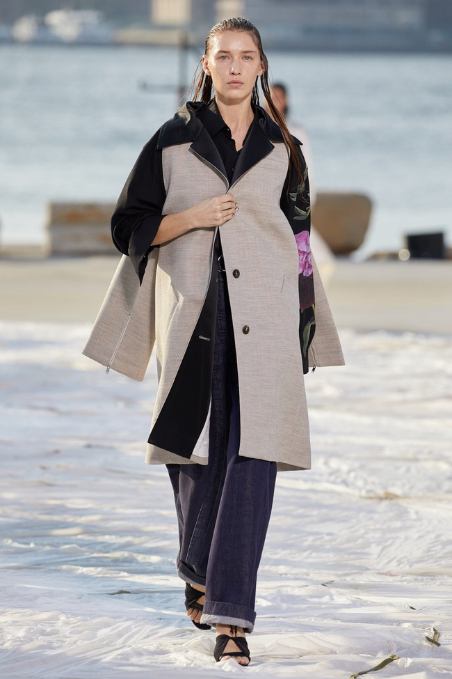 Desainer Peter Do menampilkan koleksi pertamanya di New York Fashion Week Spring/Summer 2022 setelah sebelumnya menggelar fashion show di Paris Fashion Week. Peter Do merupakan desainer favorit aktris Zendaya dan Beyonce. Foto: dok. Courtesy of Peter Do.  