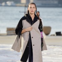 Desainer Peter Do menampilkan koleksi pertamanya di New York Fashion Week Spring/Summer 2022 setelah sebelumnya menggelar fashion show di Paris Fashion Week. Peter Do merupakan desainer favorit aktris Zendaya dan Beyonce. Foto: dok. Courtesy of Peter Do.  