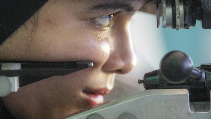 Atlet menembak Sumatera Selatan Maharani Ardy berlatih di Jakabaring Shooting Range, Jakabaring Sport City (JSC), Palembang, Sumatera Selatan, Jumat (10/9/2021).  Tim menembak Sumatera Selatan menyiapkan 12 atlet untuk bertanding di PON XX/2020 Papua pada bulan Oktober mendatang dan menargetkan dua medali emas. ANTARA FOTO/Nova Wahyudi/foc.