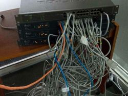 Deretan Masalah yang Bikin Tim IT Kantor Geleng-geleng dan Elus Dada