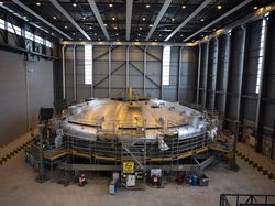 Mengintip Pabrik Matahari Buatan Terbesar Dunia di Prancis