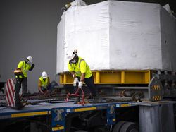 Mengintip Pabrik Matahari Buatan Terbesar Dunia di Prancis