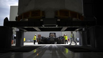 Central solenoid akan menjadi jantung dari reaktor ITER, karena memungkinkan tim ilmuwan untuk mengontrol reaktan fusi nuklir yang biasanya tidak stabil. Fusi nuklir telah dicapai di dalam beberapa reaktor tokamak sejak tahun 1950-an, tetapi hanya berlangsung selama beberapa detik pada suatu waktu. Rekor terbaru yang dibuat EAST atau sering disebut Matahari buatan China pun, hanya berhasil mencapai suhu 160 juta derajat celcius selama 20 detik. Fusi nuklir menjadi pilihan yang layak untuk menghasilkan listrik, dan reaksi ini harus dipertahankan pada tingkat yang konstan serta membutuhkan lebih sedikit energi untuk menghasilkan daripada yang dihasilkannya. John Smith, Director of Engineering and Projects di General Atomics, perusahaan yang membuat magnet mengatakan sangat penting untuk mencapai fusi nuklir berkelanjutan secepat mungkin, agar teknologi ini dapat direplikasi di seluruh dunia.