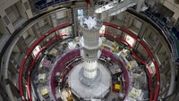 Proyek reaktor fusi International Thermonuclear Experimental Reactor (ITER) tengah digarap di Prancis. Proyek ini disebut sebagai proyek nuklir terbesar dunia.