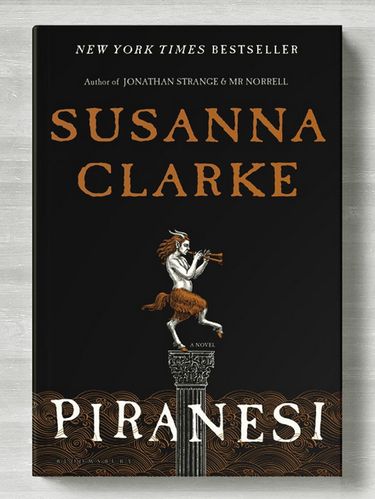 Novelis Susanne Clark