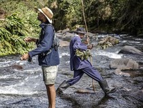 Kalender Jawa Senin Wage 14 Oktober 2024: Saatnya Mancing Mania!