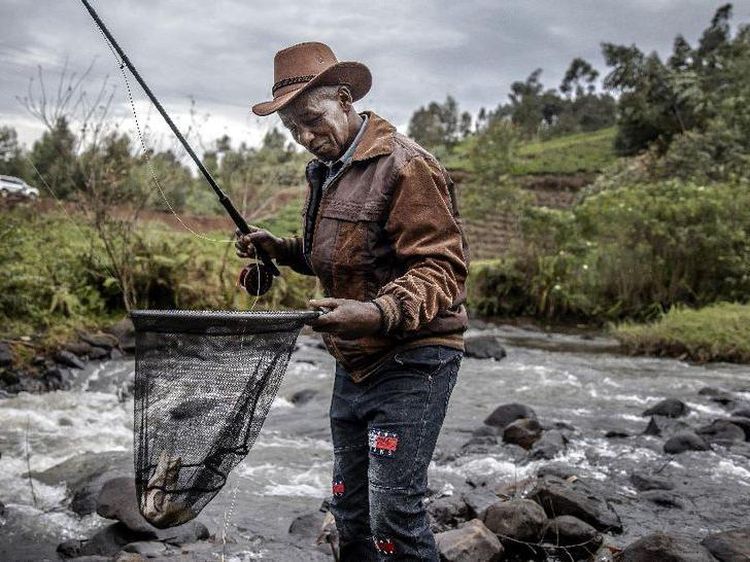 Memancing, Hobi yang Dianggap Aneh di Kenya